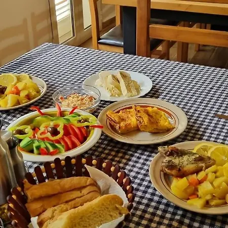Bed & Breakfast Bujtina Tinari Theth