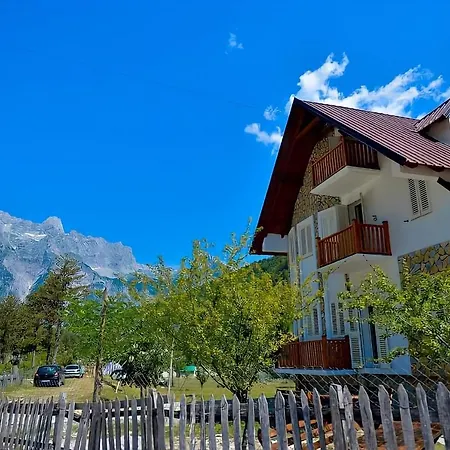 Bujtina Tinari * Theth