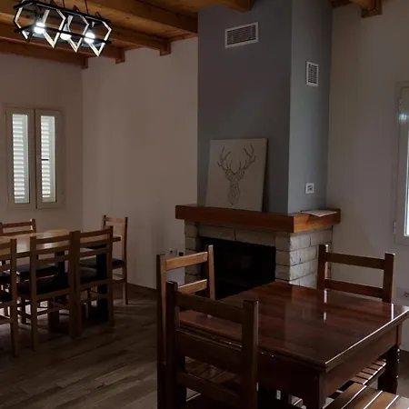 Bujtina Tinari Bed and Breakfast