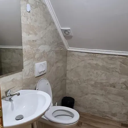 Bujtina Tinari Bed & Breakfast *