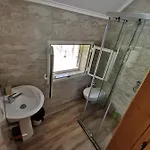 Bujtina Tinari * 세스