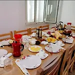 Bujtina Tinari Bed & Breakfast