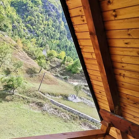 Bujtina Tinari * Theth