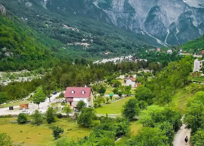 Bed & Breakfast Bujtina Tinari
